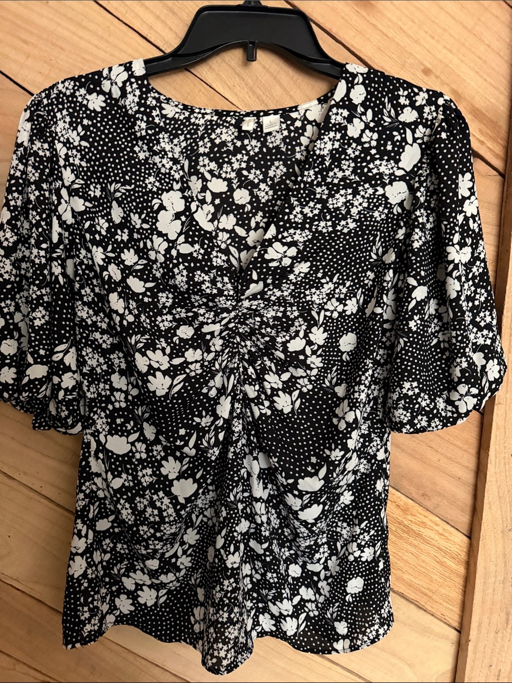 Cato Black and White Floral Ruched Front Blouse